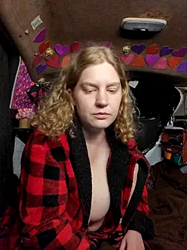 Snapshot of shadow199393 chatting on February 10, 2026, 2:43 am shadow199393 online show from February 10, 2026, 2:43 am