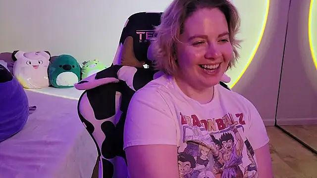 InternetFairy XO online show from January 18, 2025, 9:45 am