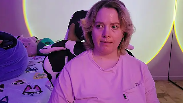 InternetFairy XO online show from February 27, 2025, 10:22 am