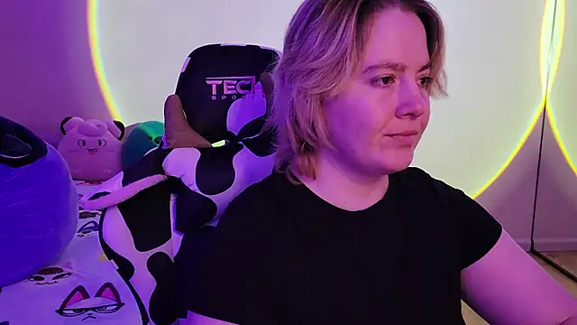 InternetFairy XO online show from February 1, 2025, 6:32 am