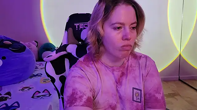 InternetFairy XO online show from February 26, 2025, 8:39 am