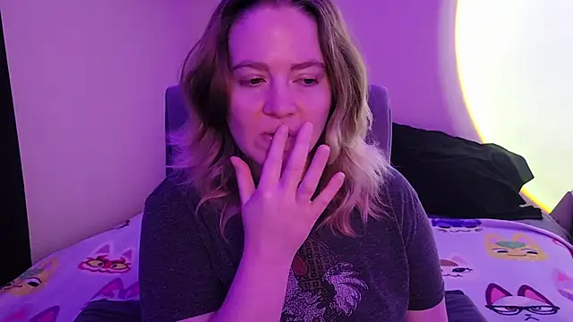 InternetFairy XO online show from November 29, 2025, 4:34 am