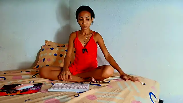 luciana daza online show from February 15, 2025, 3:20 am