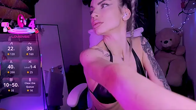 LusciousAlice online show from April 3, 2026, 7:53 pm