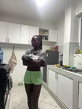 Snapshot of petiteebony_81 chatting on October 31, 2025, 5:20 pm petiteebony 81 online show from October 31, 2025, 5:20 pm