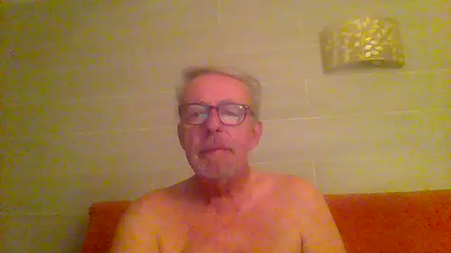 tuggy59 online show from March 16, 2026, 5:44 am