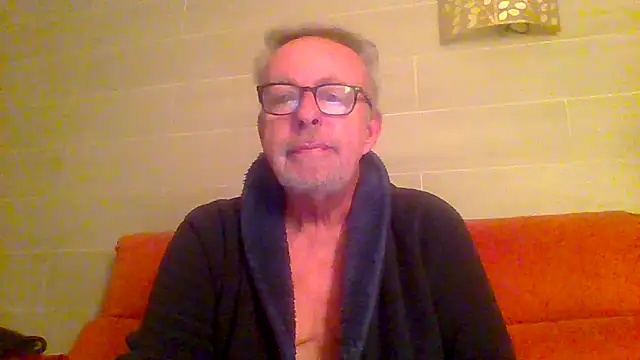 tuggy59 online show from February 6, 2026, 5:36 am