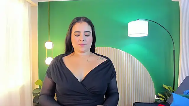 taylor bennet online show from September 23, 2025, 12:12 pm