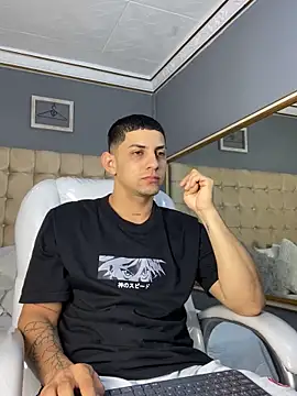 Snapshot of Alex_cute77 chatting on September 19, 2025, 12:09 pm Alex cute77 online show from September 19, 2025, 12:09 pm