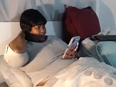 Real1SweetQueen online show from October 16, 2025, 6:49 pm