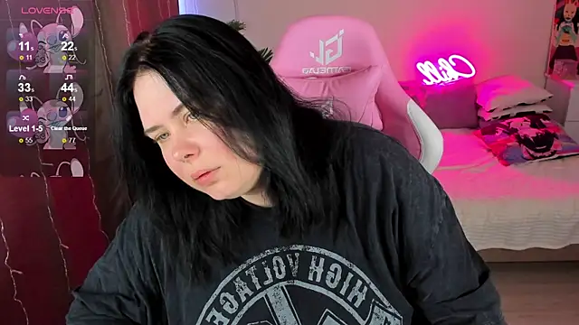 Snapshot of Akemi_BBW chatting on November 8, 2025, 4:38 am Akemi BBW online show from November 8, 2025, 4:38 am