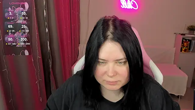 Akemi BBW online show from April 13, 2026, 6:06 am