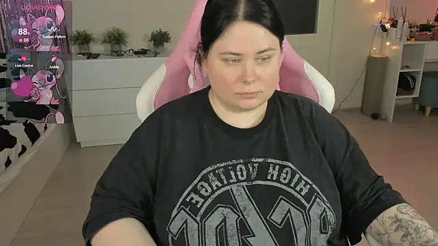 Akemi BBW online show from May 22, 2026, 6:06 pm
