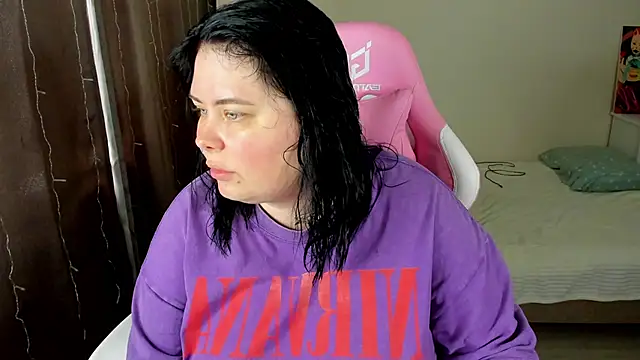 Snapshot of Akemi_BBW chatting on October 28, 2025, 7:07 am Akemi BBW online show from October 28, 2025, 7:07 am