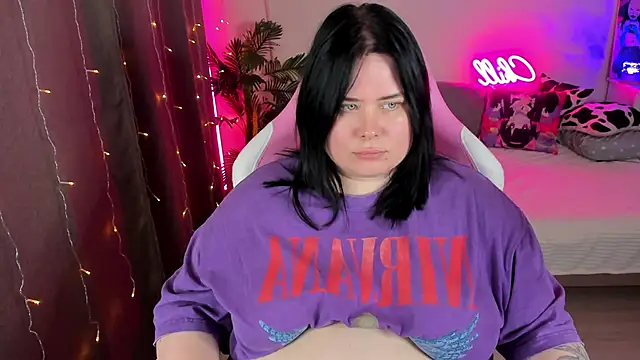 Snapshot of Akemi_BBW chatting on November 3, 2025, 6:55 pm Akemi BBW online show from November 3, 2025, 6:55 pm