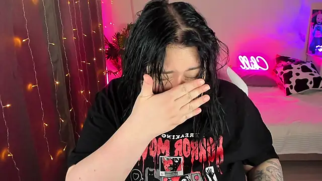 Akemi BBW online show from November 1, 2025, 5:51 pm