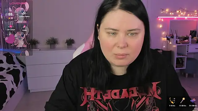 Akemi BBW online show from May 17, 2026, 8:14 am