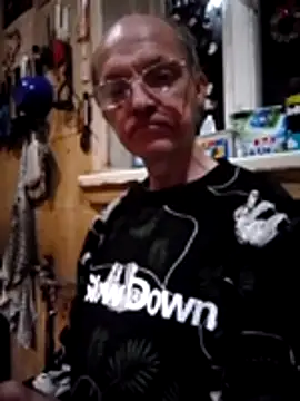 oksana722 online show from November 17, 2025, 6:01 pm