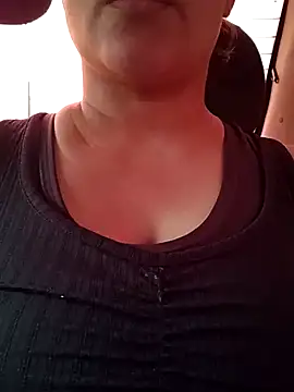 Snapshot of _Bella_Candy_ chatting on December 16, 2024, 9:20 pm Bella Candy online show from December 16, 2024, 9:20 pm