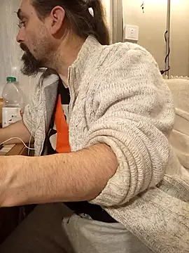 teekoine1 online show from November 5, 2025, 2:47 am