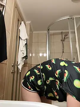 Snapshot of freiiaflower chatting on October 12, 2025, 6:09 pm freiiaflower online show from October 12, 2025, 6:09 pm