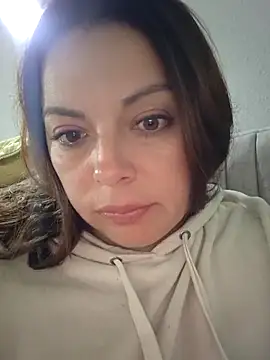 Snapshot of seherlatin chatting on February 3, 2026, 1:16 am seherlatin online show from February 3, 2026, 1:16 am