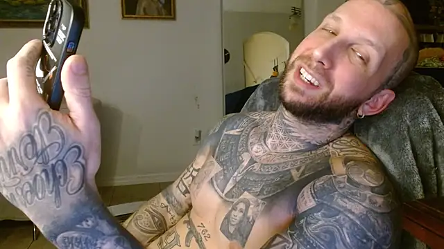 Snapshot of bobbybacala91 chatting on September 24, 2025, 9:27 am bobbybacala91 online show from September 24, 2025, 9:27 am