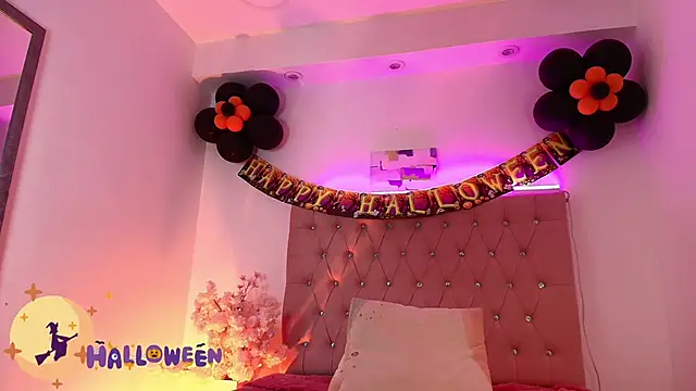 Snapshot of Katy_Van chatting on October 27, 2025, 8:37 am Katy Van online show from October 27, 2025, 8:37 am