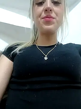 Snapshot of eva-2023 chatting on February 10, 2025, 1:24 am eva-2023 online show from February 10, 2025, 1:24 am
