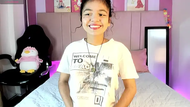 Snapshot of Winnifer_Gonzal chatting on March 14, 2025, 3:48 am Winnifer Gonzal online show from March 14, 2025, 3:48 am