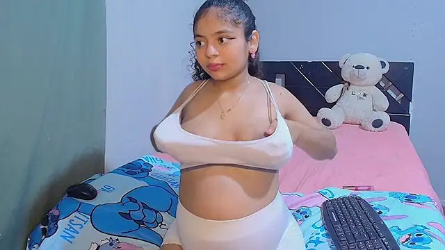 Snapshot of Winnifer_Gonzal chatting on September 9, 2025, 3:05 am Winnifer Gonzal online show from September 9, 2025, 3:05 am