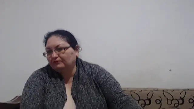 Nykyxo online show from April 8, 2026, 9:38 pm