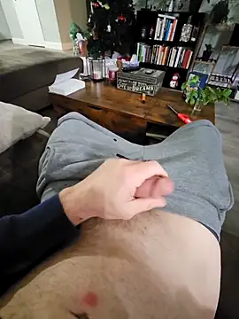 Snapshot of Cemg chatting on December 19, 2025, 12:51 pm Cemg online show from December 19, 2025, 12:51 pm