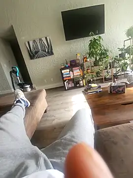 Snapshot of Cemg chatting on October 19, 2025, 6:43 pm Cemg online show from October 19, 2025, 6:43 pm