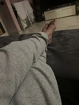 EleonoraMora86 online show from February 22, 2025, 1:44 am