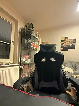 Snapshot of Shaiiboy chatting on February 13, 2026, 2:22 am Shaiiboy online show from February 13, 2026, 2:22 am