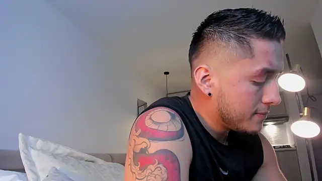 Chriskyle  online show from March 5, 2025, 2:14 am