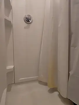 Snapshot of StrokinSnowman chatting on December 24, 2024, 5:44 pm StrokinSnowman online show from December 24, 2024, 5:44 pm