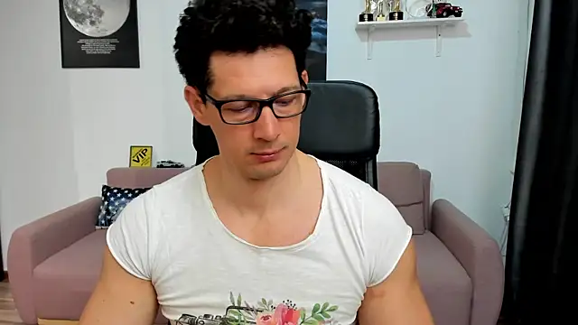 Snapshot of BrutusK08 chatting on February 28, 2026, 8:47 am BrutusK08 online show from February 28, 2026, 8:47 am