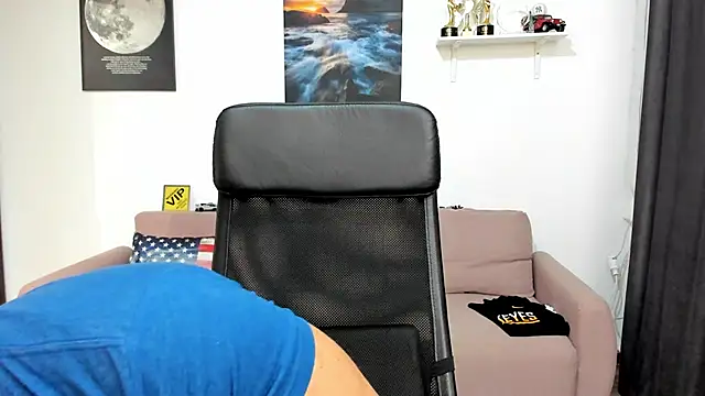 Snapshot of BrutusK08 chatting on February 5, 2026, 8:21 am BrutusK08 online show from February 5, 2026, 8:21 am