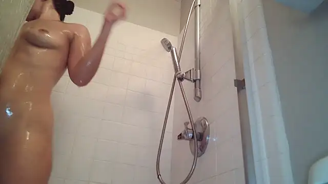 Tipsy Toes Daisy online show from February 18, 2025, 6:15 am