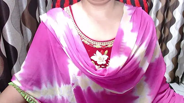 Snapshot of Kaur_Jannat chatting on February 5, 2025, 9:29 pm Kaur Jannat online show from February 5, 2025, 9:29 pm