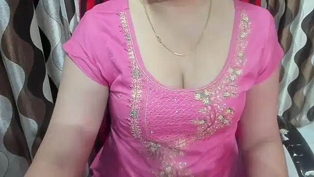 Snapshot of Kaur_Jannat chatting on December 1, 2025, 7:48 pm Kaur Jannat online show from December 1, 2025, 7:48 pm