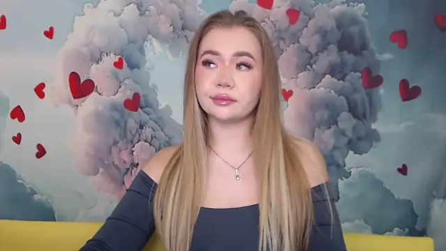 StacyYellig online show from February 20, 2025, 3:23 am