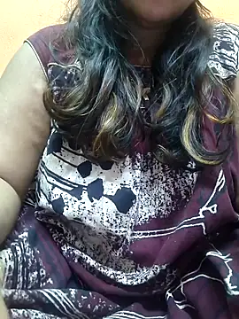 Snapshot of CUTE_SOPHIA- chatting on February 25, 2025, 10:42 pm CUTE SOPHIA- online show from February 25, 2025, 10:42 pm