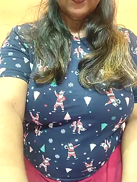 Snapshot of CUTE_SOPHIA- chatting on March 16, 2025, 6:44 pm CUTE SOPHIA- online show from March 16, 2025, 6:44 pm