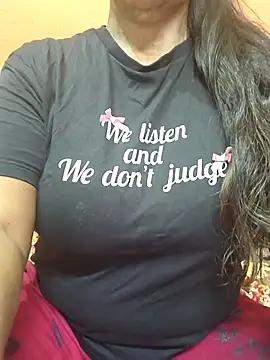 CUTE SOPHIA- online show from March 14, 2026, 2:28 am