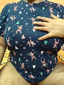 Snapshot of CUTE_SOPHIA- chatting on September 17, 2025, 10:45 pm CUTE SOPHIA- online show from September 17, 2025, 10:45 pm