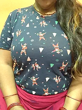 CUTE SOPHIA- online show from February 17, 2026, 1:14 am