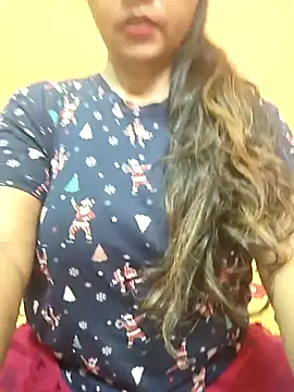 CUTE SOPHIA- online show from April 1, 2026, 1:51 am